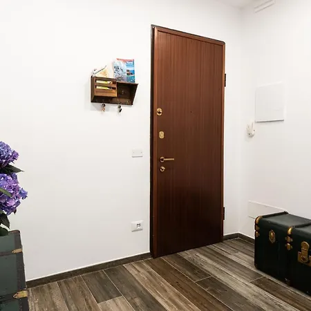 Apartment Mari Urbani *